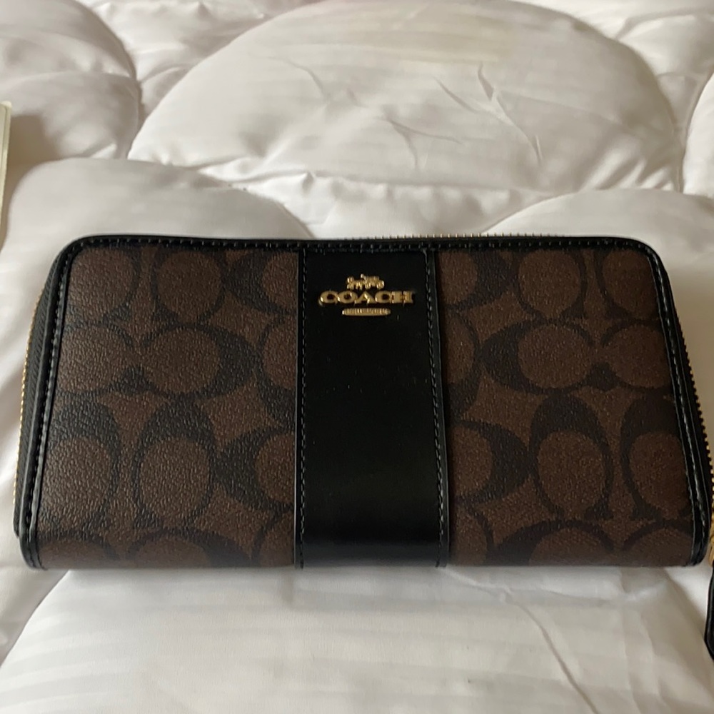 Coach wallet